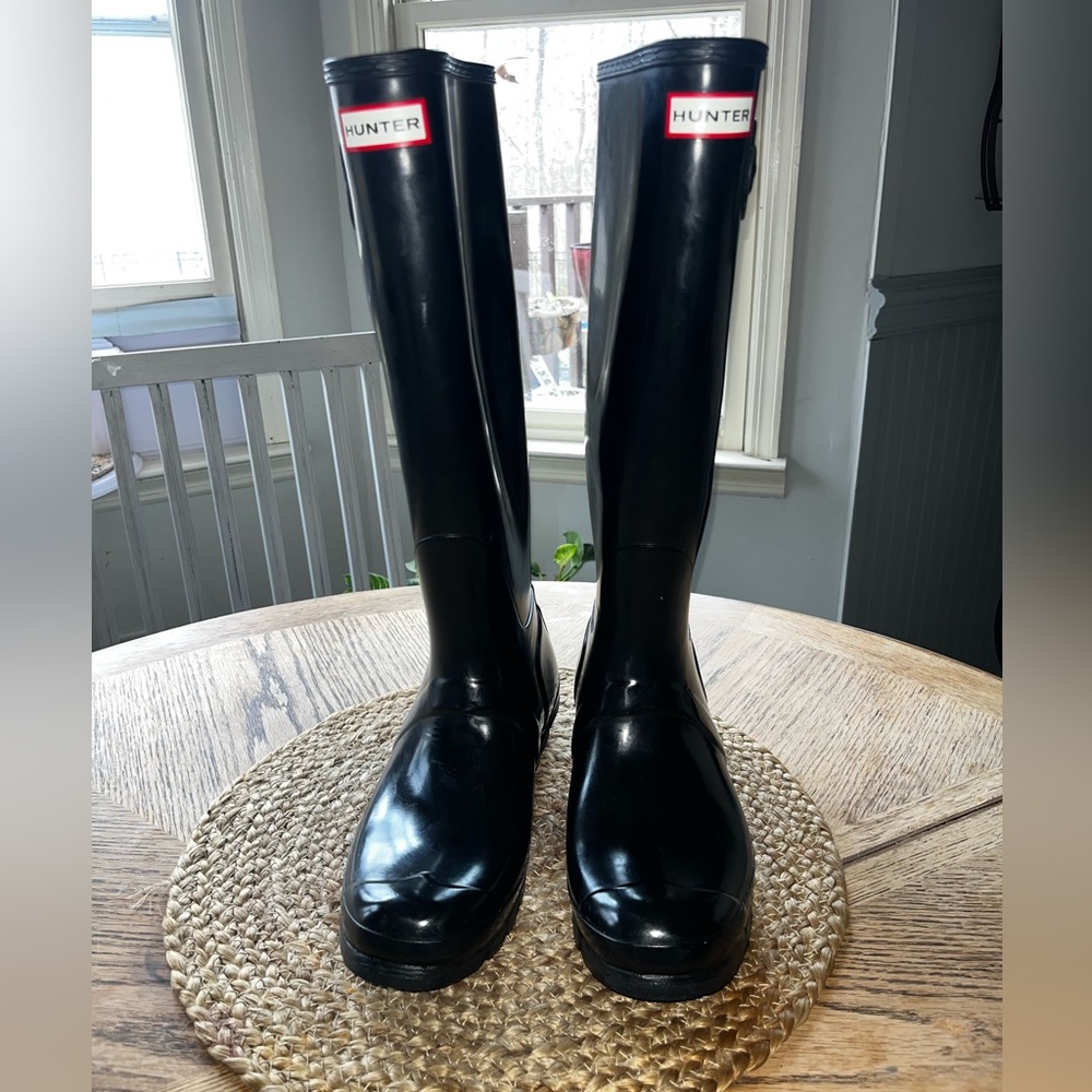 Hunter Black Tall Gloss Rain Boots